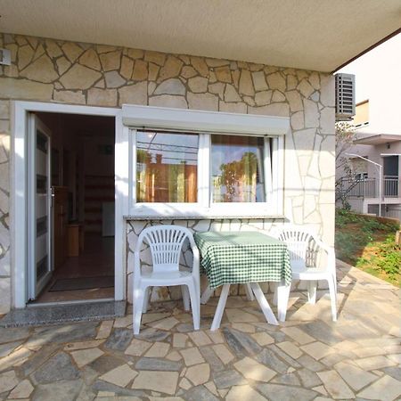 Apartments Valerija 847 Pula Exterior photo