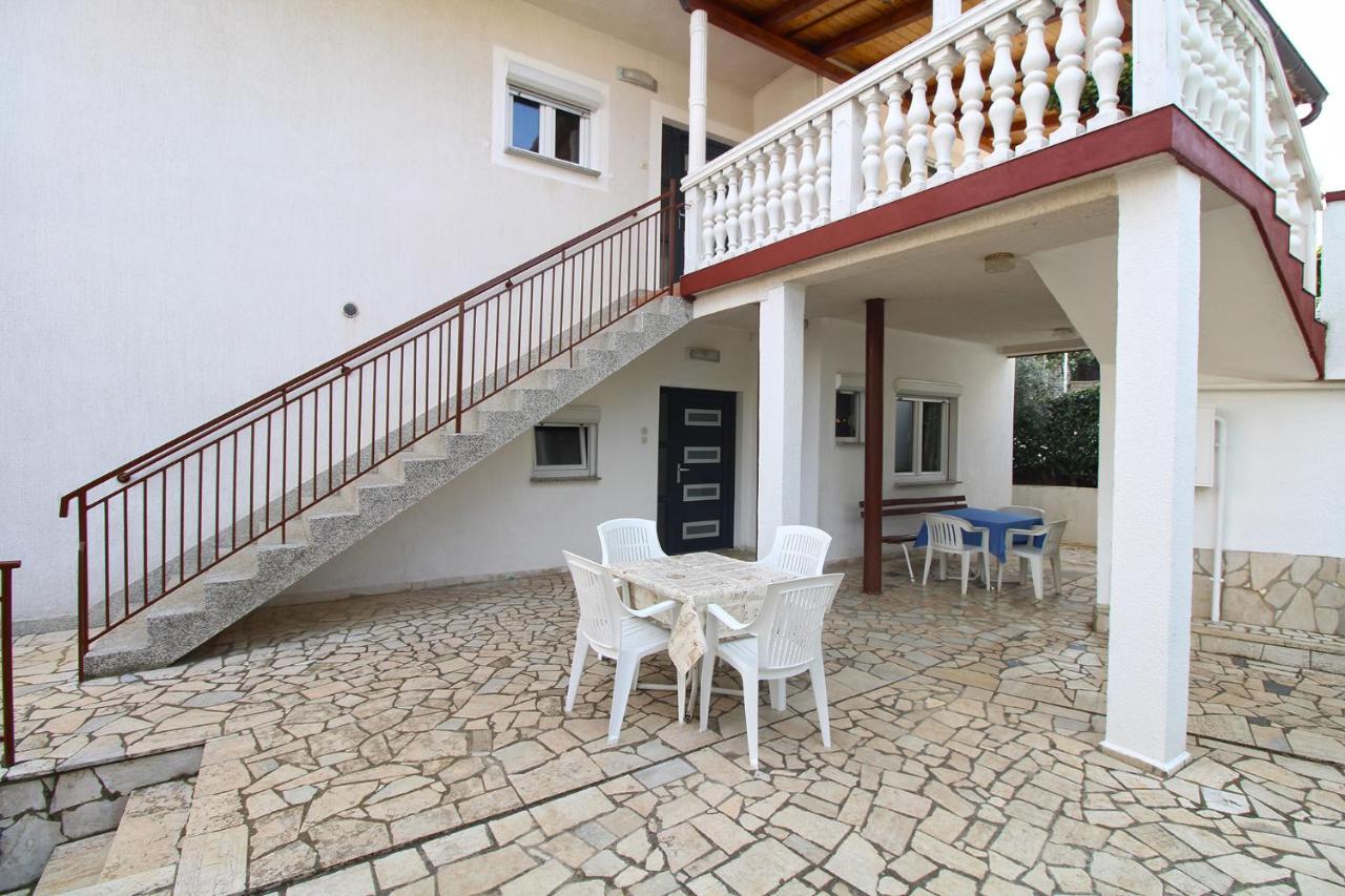 Apartments Valerija 847 Pula Exterior photo